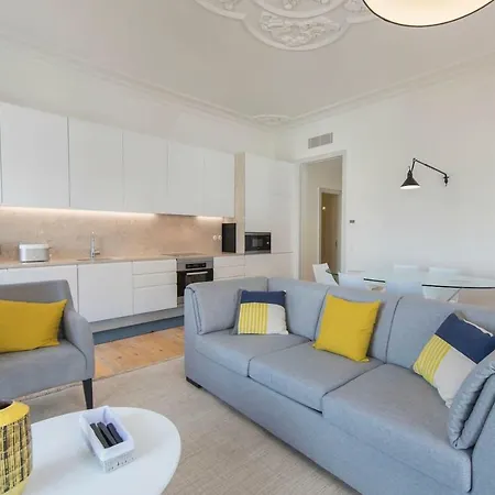 Unique 2 Bdr River View Baixa Alfama C ליסבון