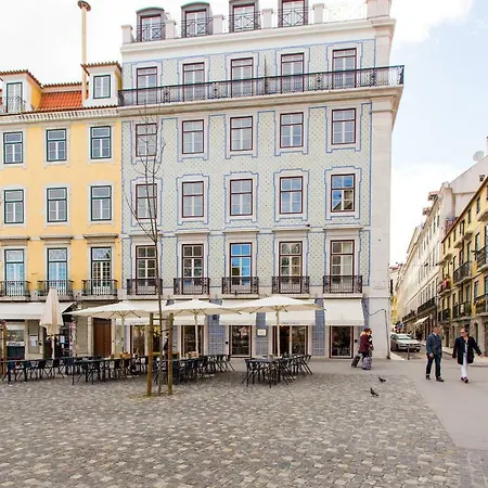 Unique 2 Bdr River View Baixa Alfama C דירה