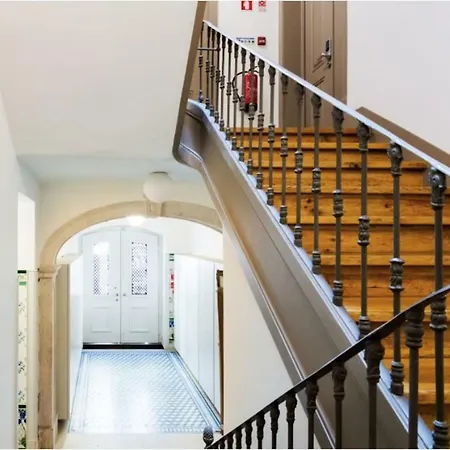 Unique 2 Bdr River View Baixa Alfama C דירה *