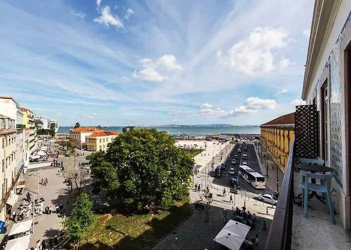 Appartamento Unique 2 Bdr River View Baixa Alfama C