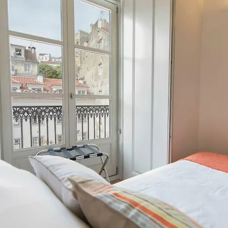 Apartment Unique 2 Bdr River View Baixa Alfama C Lisbon