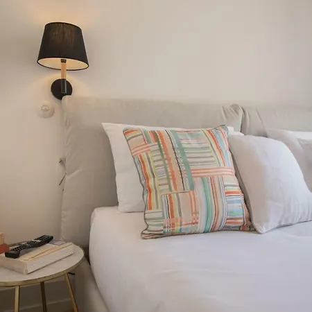 Apartment Unique 2 Bdr River View Baixa Alfama C *